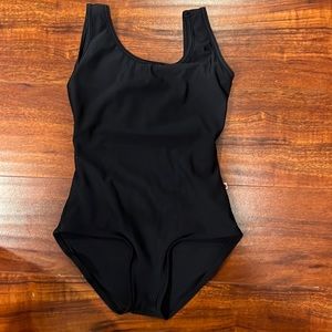 Veronique Yumiko Leotard